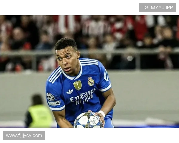 姆巴佩创造历史成皇马首位包揽赛季欧冠前三球的传奇球员 姆巴佩创造历史成皇马首位包揽赛季欧冠前三球的传奇球员